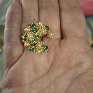 Crescent Shaped Green & Gold Brooch Pin
